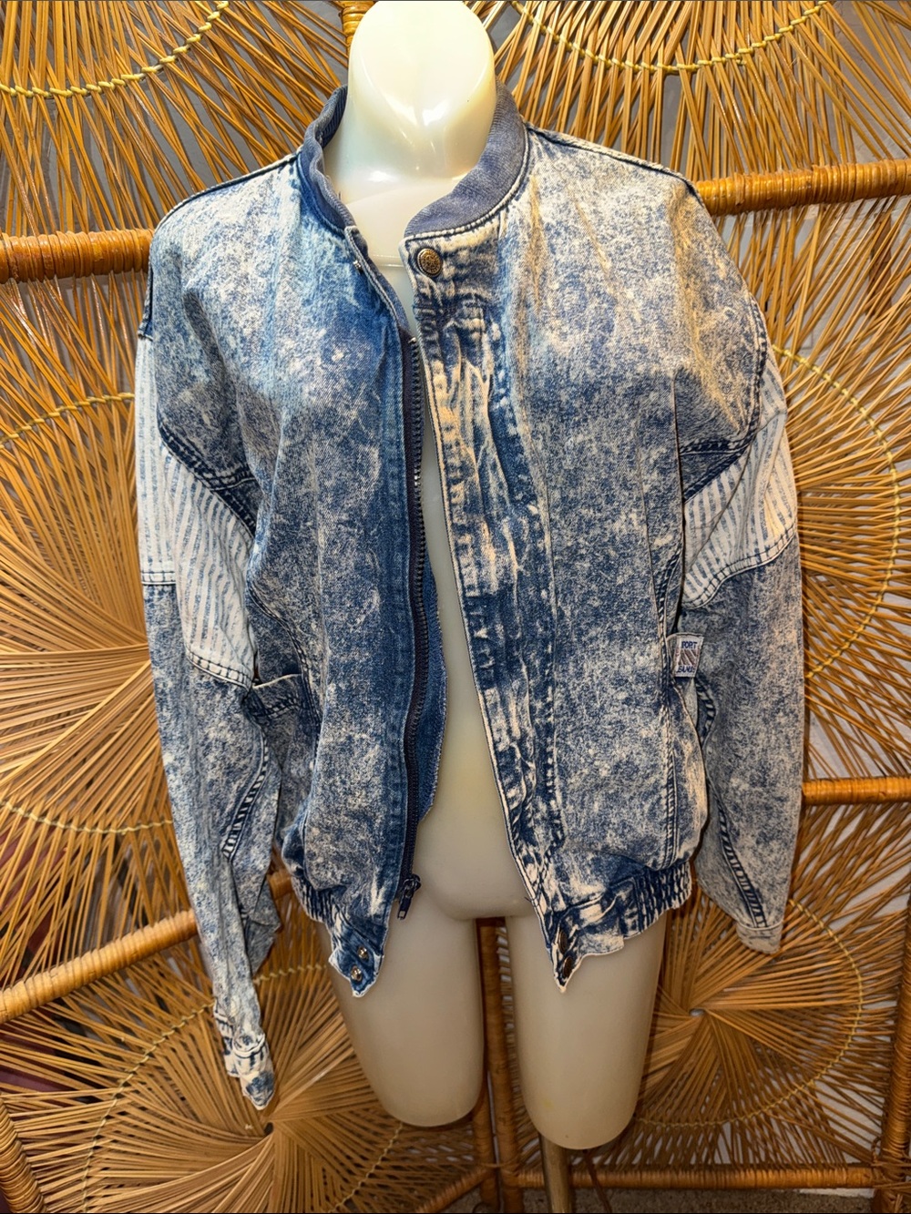 Vintage Levi’s Sport Acid Wash Denim Jacket sz S